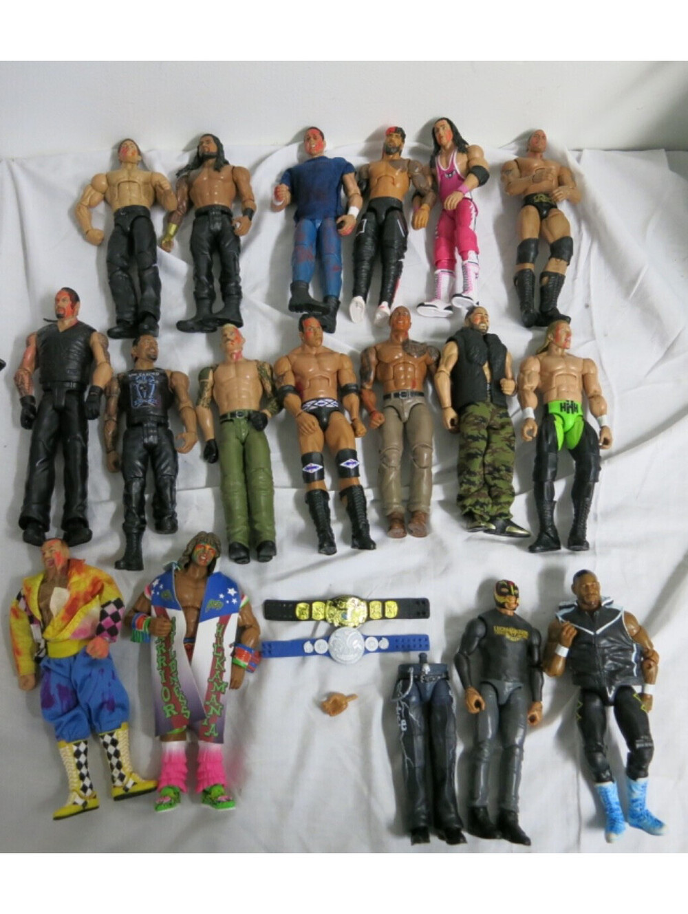 WWE wrestling action figures lot of 17 The Rock Rey Mysterio and more! READ DESC